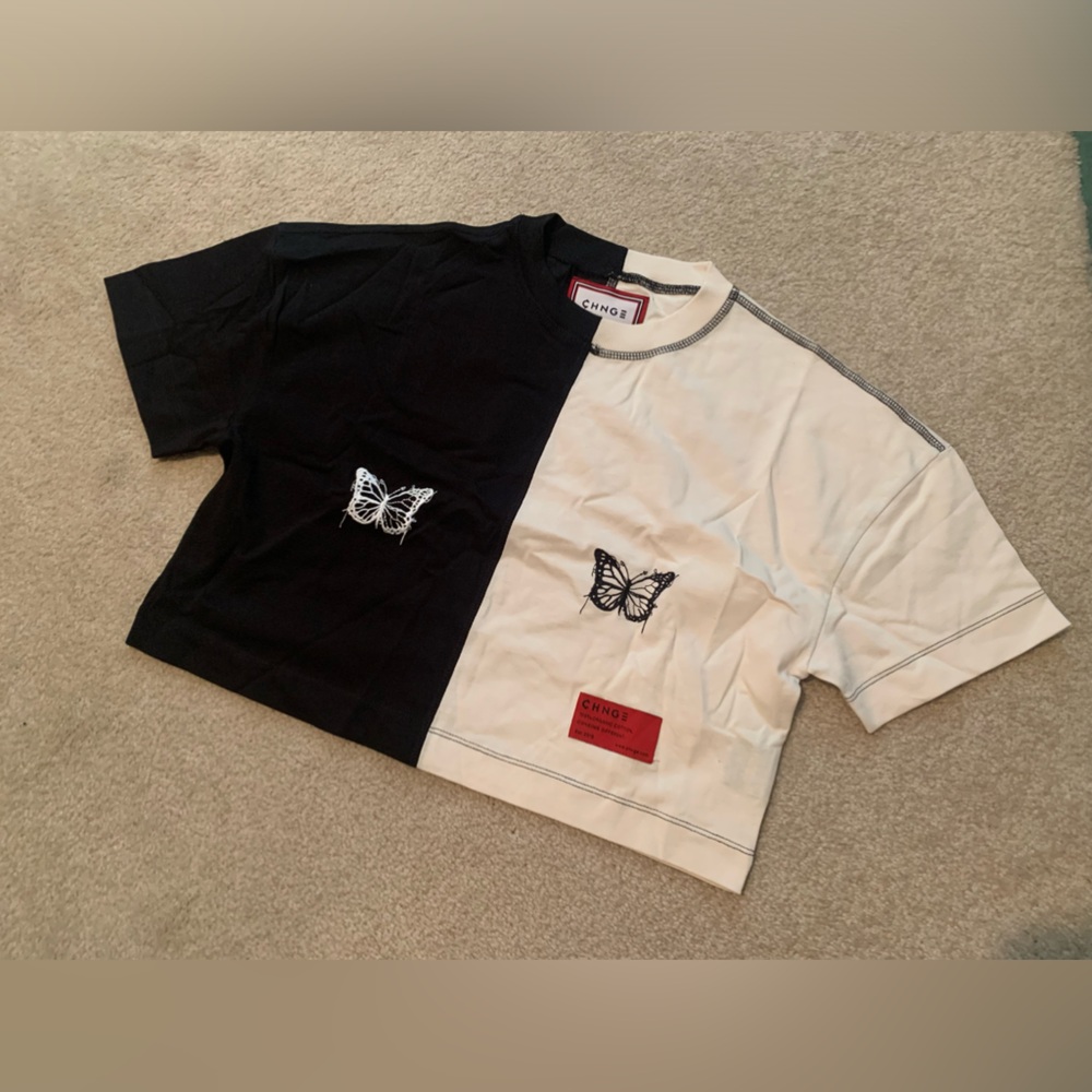 Chnge Cropped T-Shirt